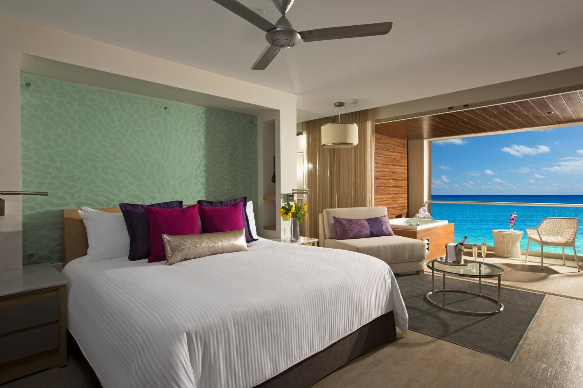 Suite Junior Xhale Club con bañera de hidromasaje - 1 cama doble - Frente al mar